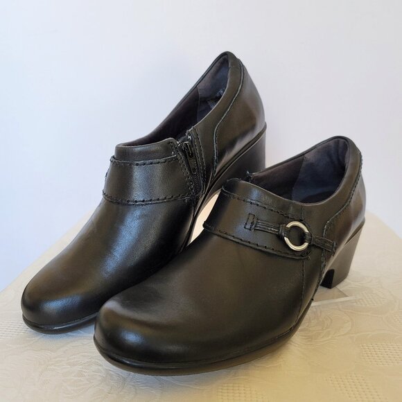 CLARKS Genette Curve Leather Slip-On Shoes- Black color- Women's Size 9.5M - Picture 1 of 13